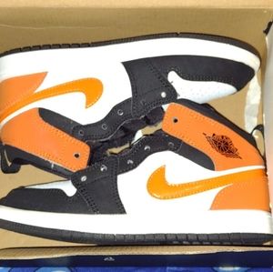 JORDAN 1 MIDS 13C ( PRESCHOOL )